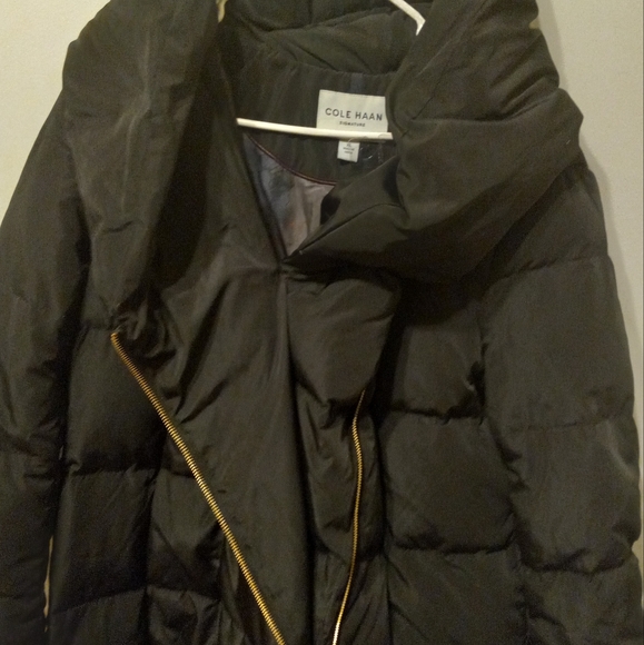 Woman's Cole Haan puffer coat..size XL..excellent condition.. - Picture 1 of 2